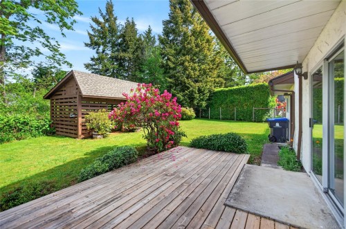645 Summit Pl, Comox, BC 