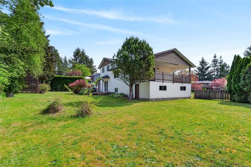 645 Summit Pl, Comox, BC 