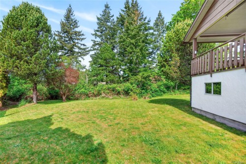 645 Summit Pl, Comox, BC 