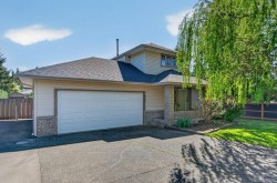 869 Nicholls Rd Campbell River, BC V9W 3P7