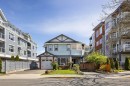 1-9875 Third St, Sidney, BC  - Outdoor With Balcony With Facade 