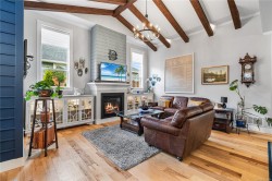 233 Vermont Dr Campbell River, BC V9W 0C3