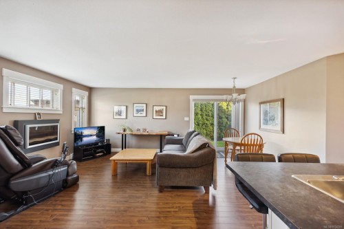 2403 Tiger Moth Pl, Comox, BC 
