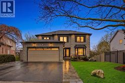 23 GOLFVIEW Crescent  Dundas, ON L9H 6V1