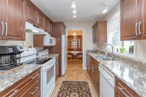 44 Eagle Lane, View Royal, BC 
