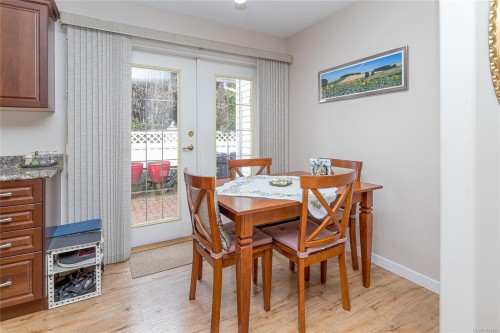 44 Eagle Lane, View Royal, BC 