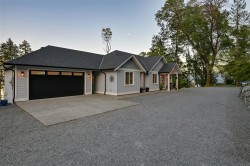 1717 Arbutus Terr Mill Bay, BC V8H 1B7