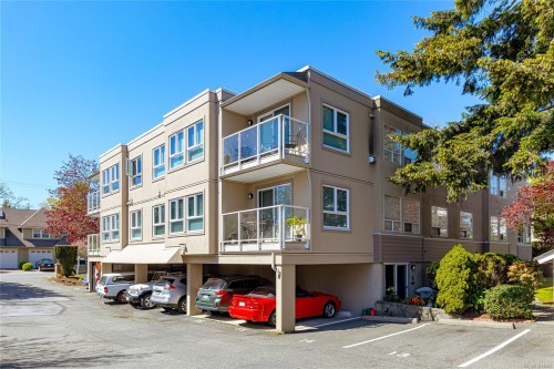 311-9919 Fourth St, Sidney, BC - Outdoor With Balcony With Facade