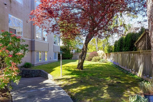 311-9919 Fourth St, Sidney, BC - Outdoor