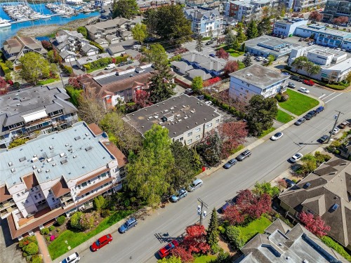 311-9919 Fourth St, Sidney, BC - Outdoor With View