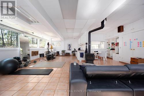 2602 No 2 Side Road, Burlington, ON - Indoor