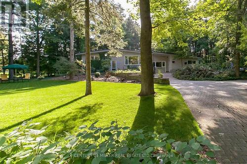 2602 No 2 Side Road, Burlington, ON - Outdoor