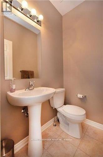 158 Harvest Hills Boulevard, Newmarket, ON - Indoor Photo Showing Bathroom