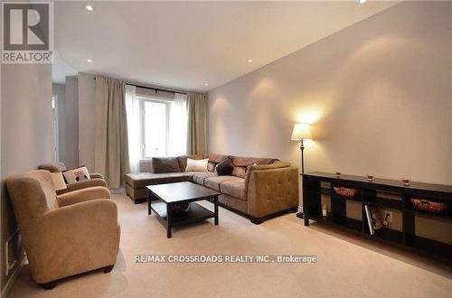 158 Harvest Hills Boulevard, Newmarket, ON - Indoor Photo Showing Other Room
