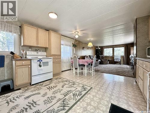 237 Amy Avenue, Alice Beach, SK - Indoor Photo Showing Kitchen