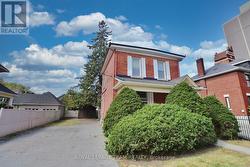 438 PARKDALE AVENUE  Ottawa, ON K1Y 1H1