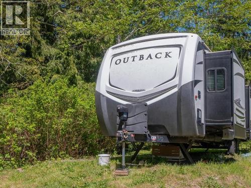 8981 Highway 101, Powell River, BC - Outdoor