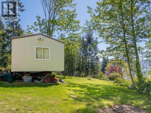 8981 Highway 101, Powell River, BC - Outdoor