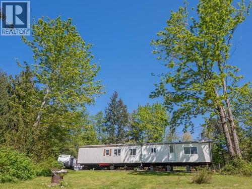 8981 Highway 101, Powell River, BC - Outdoor