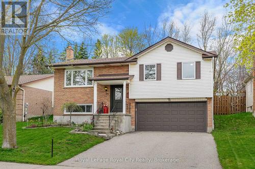 69 SANDERSON DRIVE  Guelph (Willow West/Sugarbush/West Acres), ON N1H 7K1