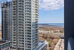 1922 - 19 WESTERN BATTERY ROAD Toronto, ON M6K 3S4