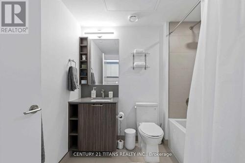 1922 - 19 Western Battery Road, Toronto, ON - Indoor Photo Showing Bathroom