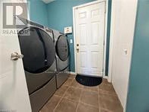 15 Gees Way, Cambridge, ON - Indoor