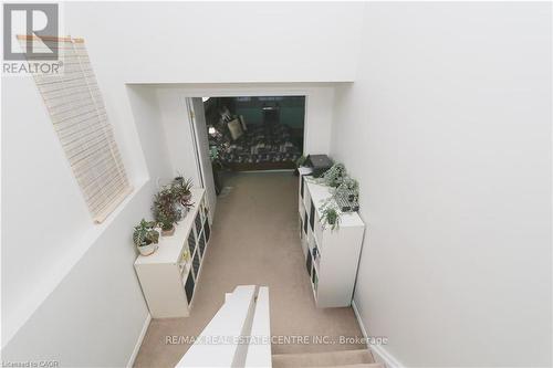 15 Gees Way, Cambridge, ON - Indoor Photo Showing Laundry Room