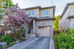 279 CURRELL AVENUE  Ottawa, ON K1Z 7J5
