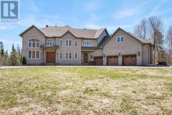 132 LADY LOCHEAD LANE  Ottawa, ON K0A 1L0