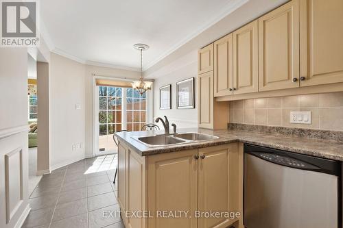 67 Hawktree, Ottawa, ON - Indoor Photo Showing Kitchen With Double Sink