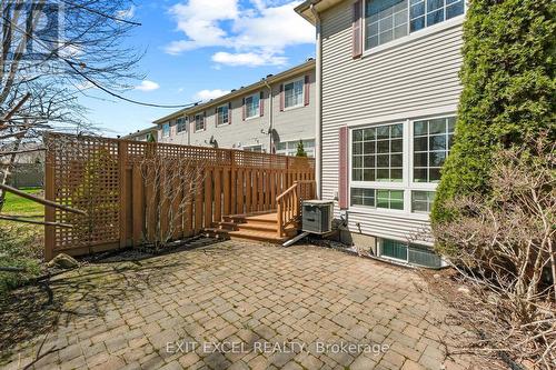 67 Hawktree, Ottawa, ON - Outdoor