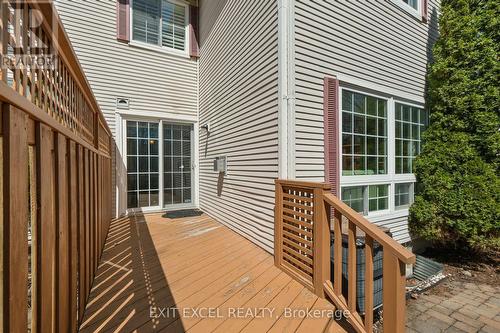67 Hawktree, Ottawa, ON - 