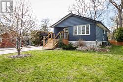 258 FOURTH STREET W  Collingwood, ON L9Y 1S2