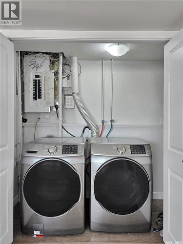 3339 Fairlight Drive, Saskatoon, SK - Indoor Photo Showing Laundry Room