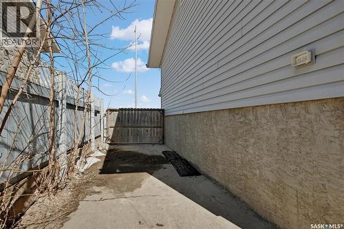 3339 Fairlight Drive, Saskatoon, SK - Outdoor