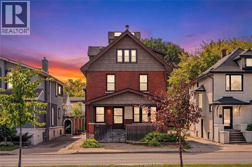 79 GILES BOULEVARD East  Windsor, ON N9A 4B8
