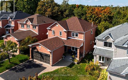 174 LISA MARIE DRIVE  Orangeville, ON L9W 4P7