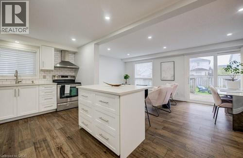 255 Highbrook Crescent, Kitchener, ON - Indoor Photo Showing Kitchen