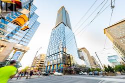 488 UNIVERSITY AVENUE Toronto, ON M5G 0C1
