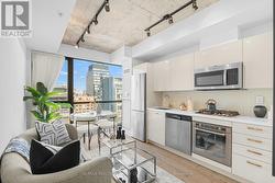 904 - 39 BRANT STREET Toronto, ON M5V 0M8