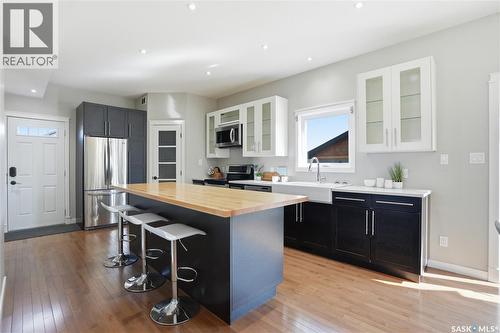 210 Padget Crescent, Saskatoon, SK - Indoor Photo Showing Kitchen