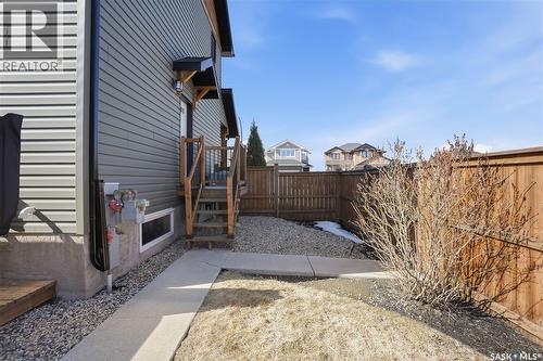 210 Padget Crescent, Saskatoon, SK - Outdoor