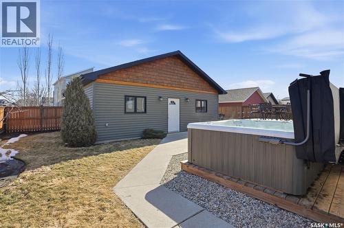210 Padget Crescent, Saskatoon, SK - Outdoor