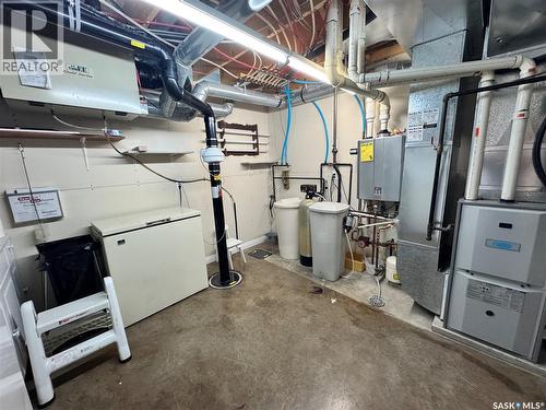 218 5Th Avenue E, Biggar, SK - Indoor Photo Showing Basement