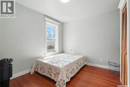 1009 Mcpherson Avenue, Saskatoon, SK - Indoor Photo Showing Bedroom