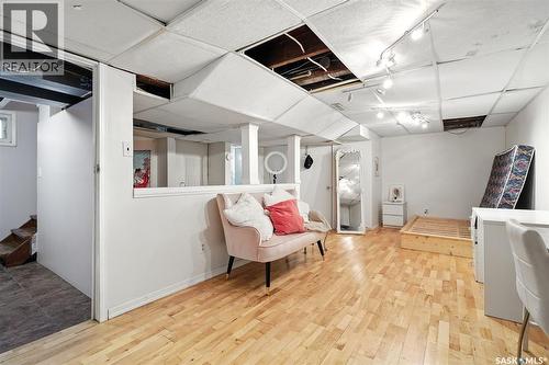1009 Mcpherson Avenue, Saskatoon, SK - Indoor