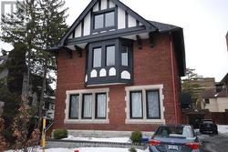6 - 4 RANGE ROAD  Ottawa, ON K1N 8J3