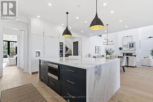 7 Campview Road, Hamilton, ON - Indoor Photo Showing Kitchen