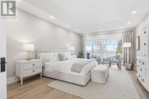 7 Campview Road, Hamilton, ON - Indoor Photo Showing Bedroom